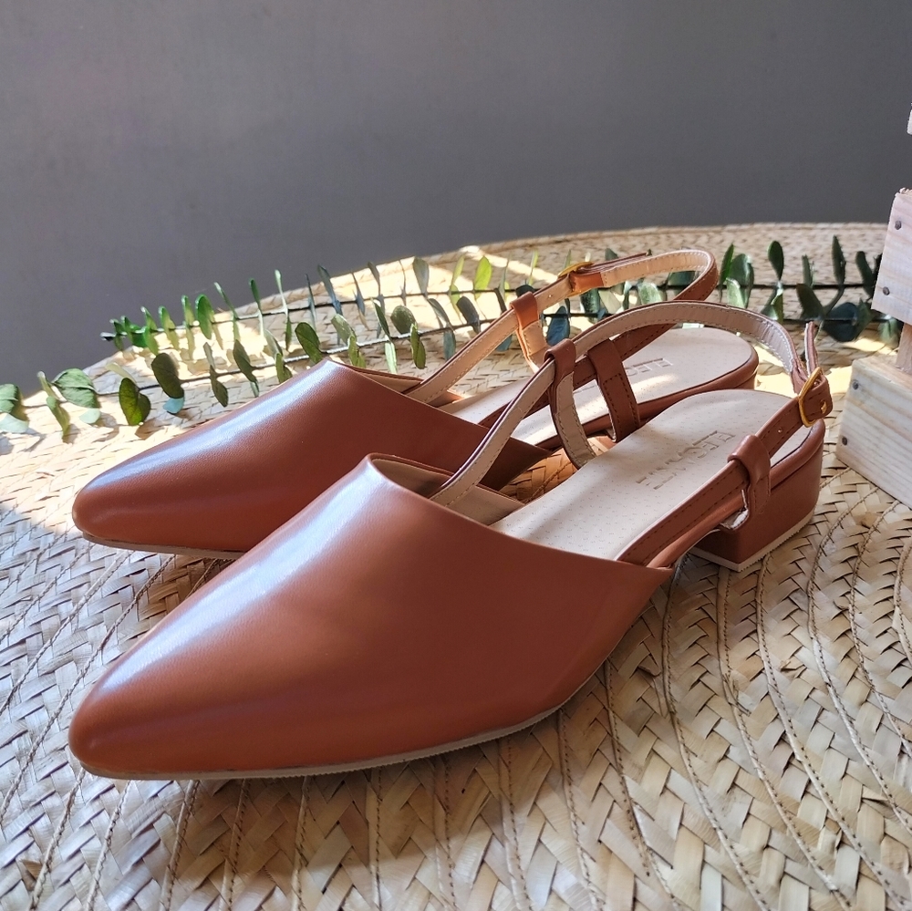 Slingback low heels